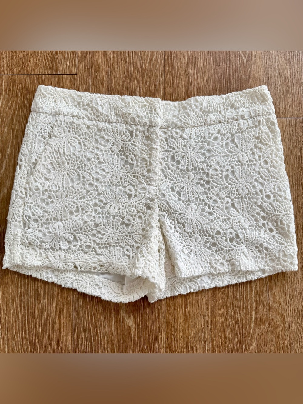 Cynthia Rowley White Floral Crochet Lace Shorts